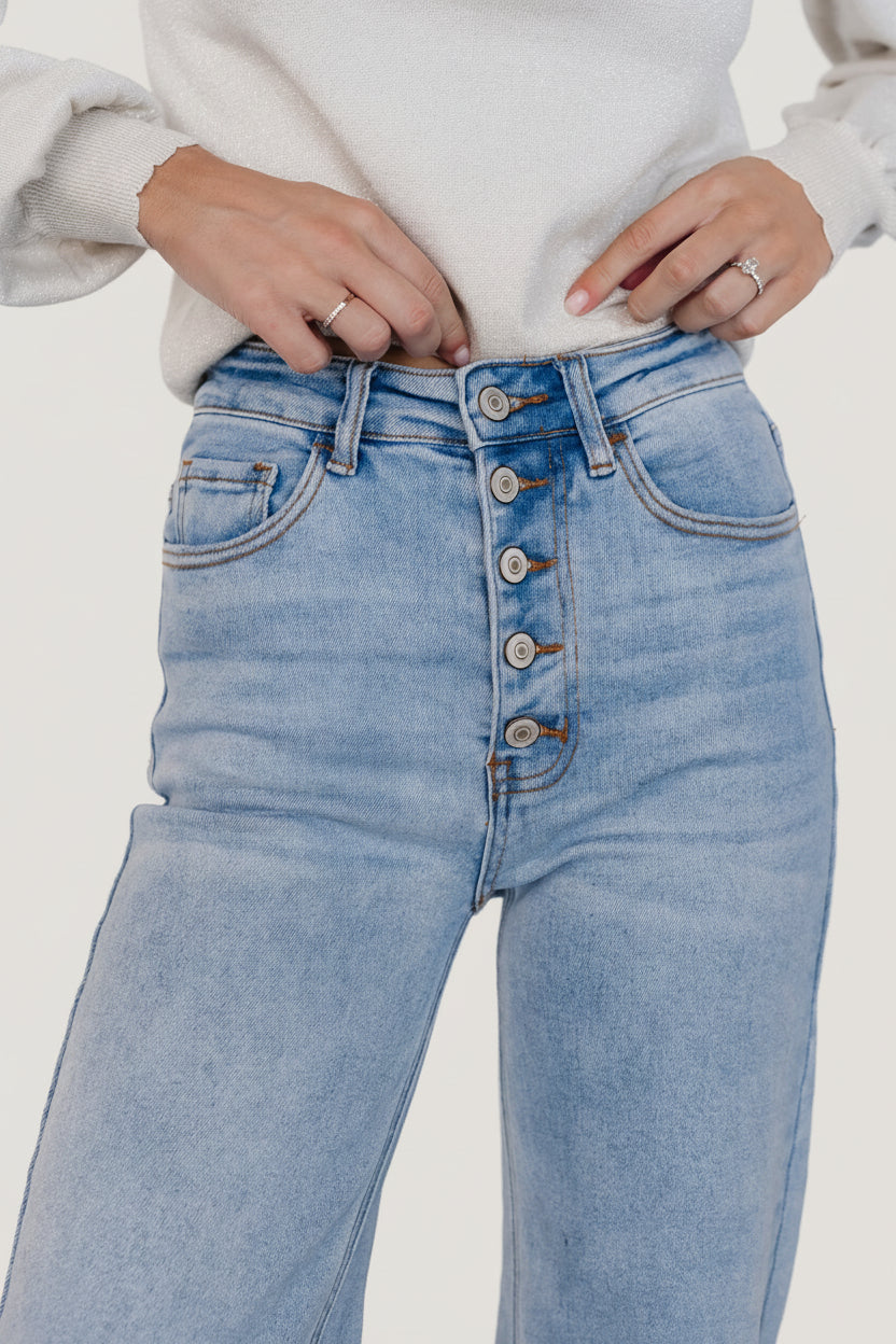 Brody High Rise Wide Leg Jeans | Light Wash - Image 6