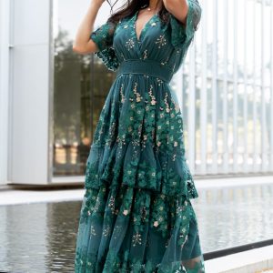 Lotte Embroidered Midi Dress | Emerald