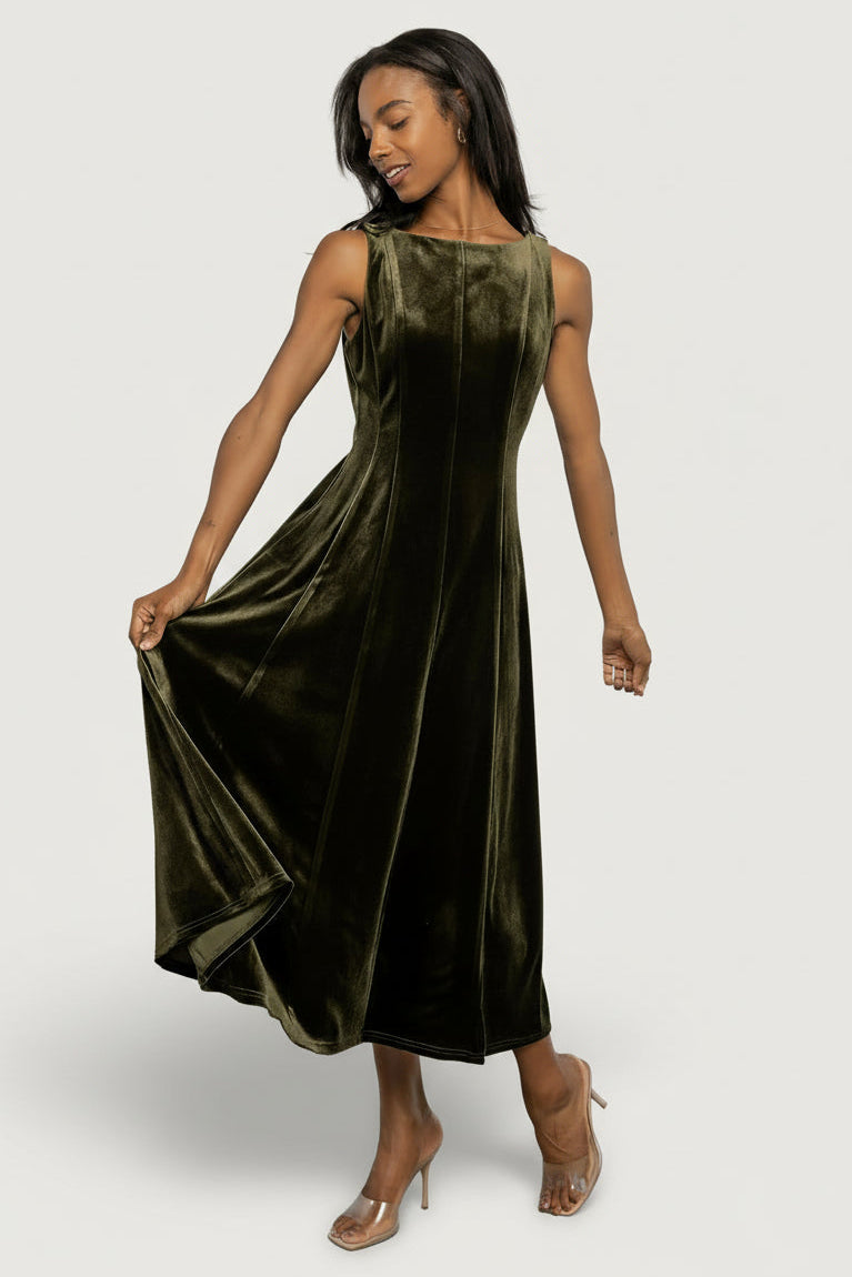 Annika Velvet Midi Dress | Olive - Image 5