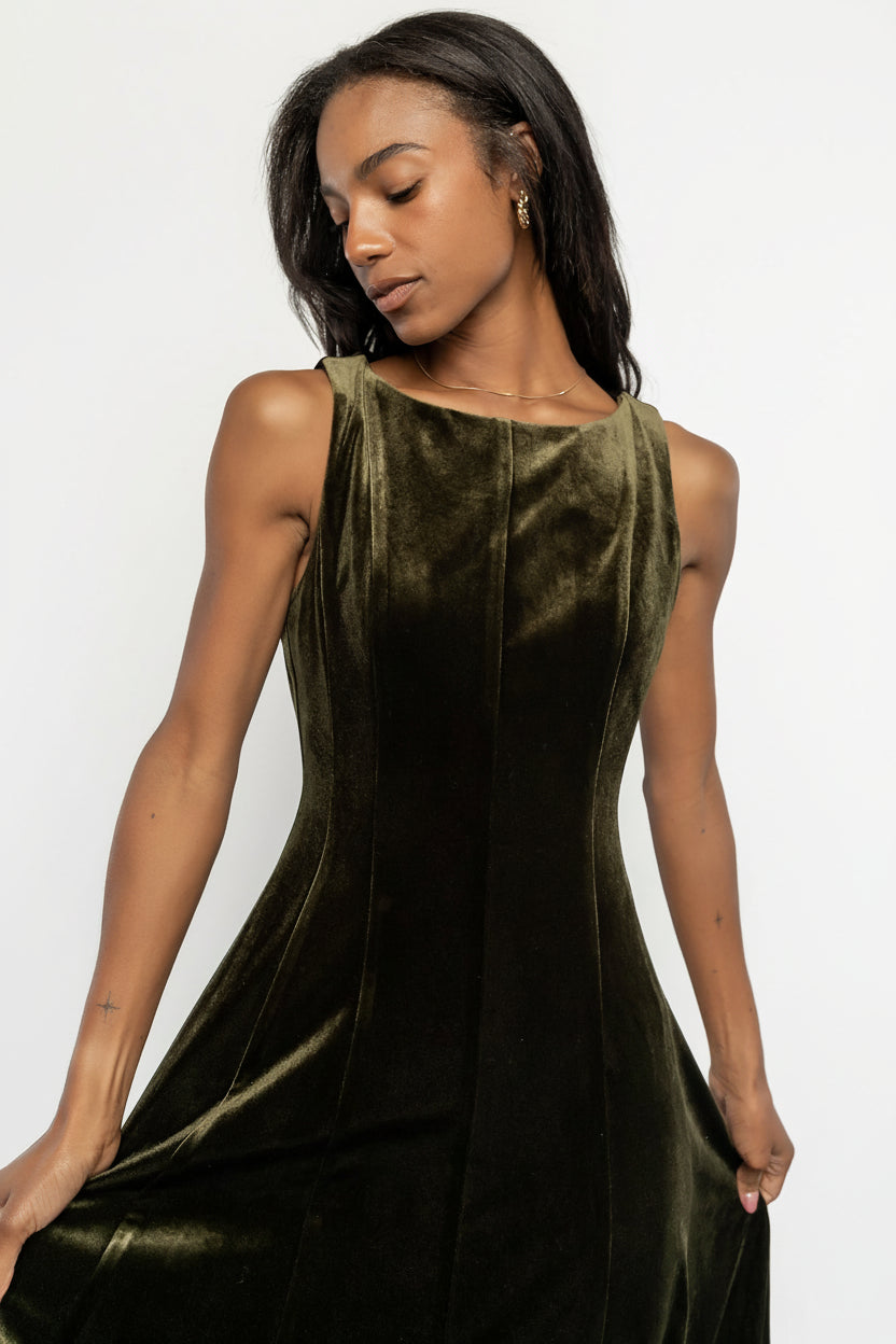 Annika Velvet Midi Dress | Olive - Image 2