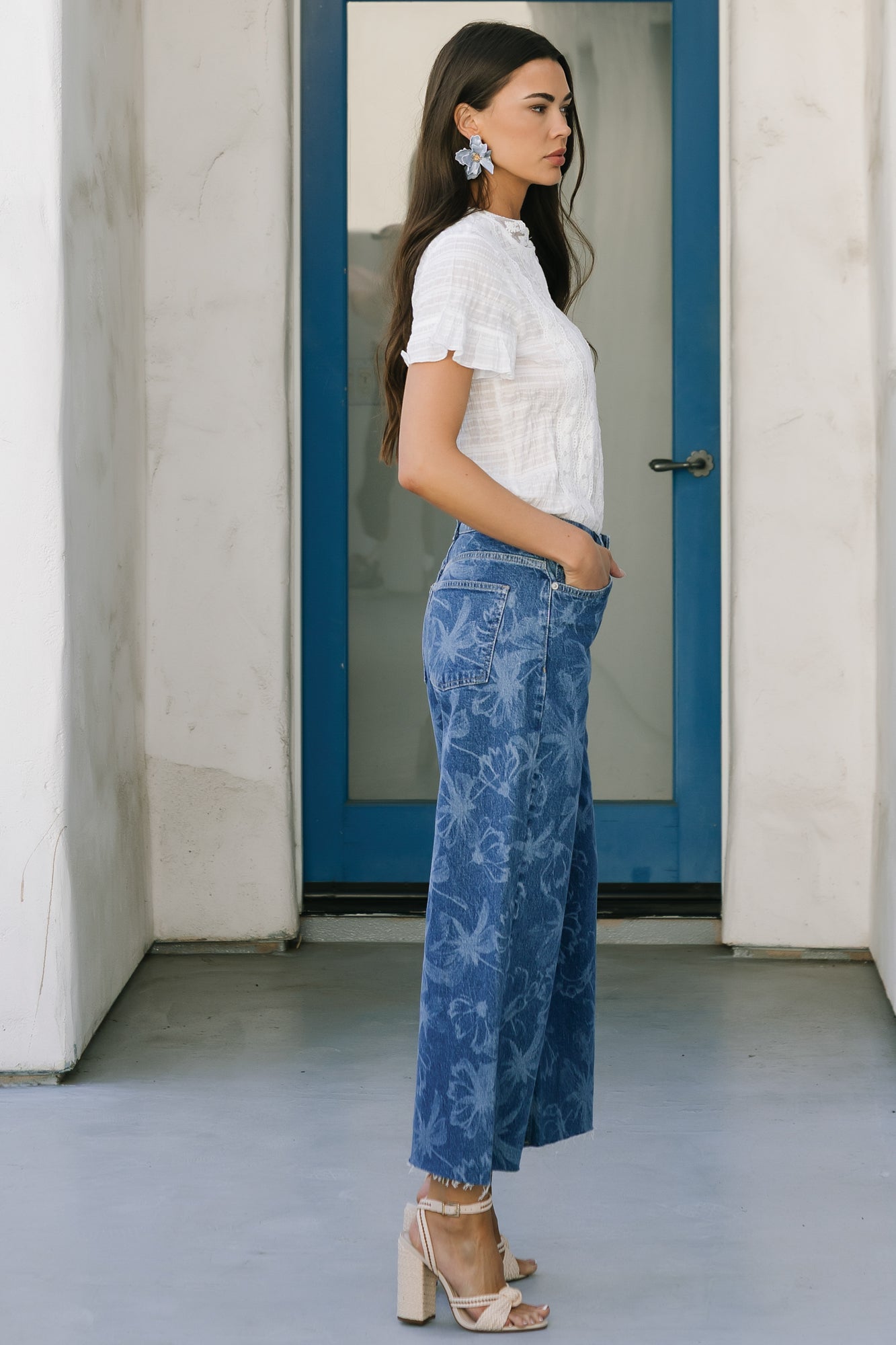 Cádiz Mid Rise Relaxed Jeans | Medium Floral Wash - Image 7