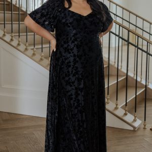 Everley Velvet Maxi Dress | Black