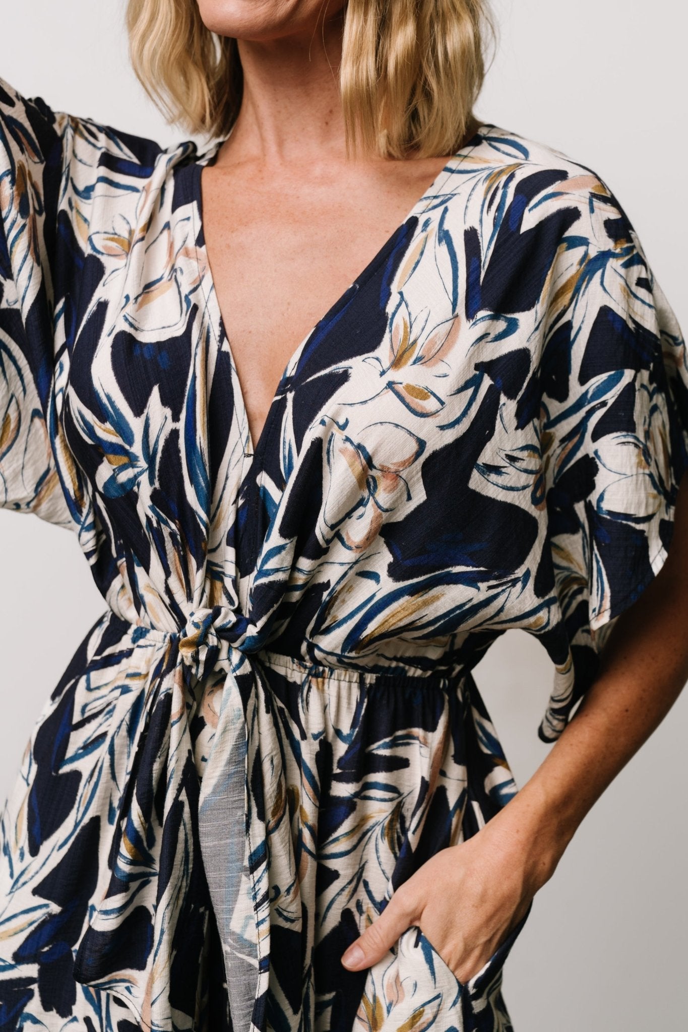 Giada Wide Leg Jumpsuit | Navy + Off White - Image 4