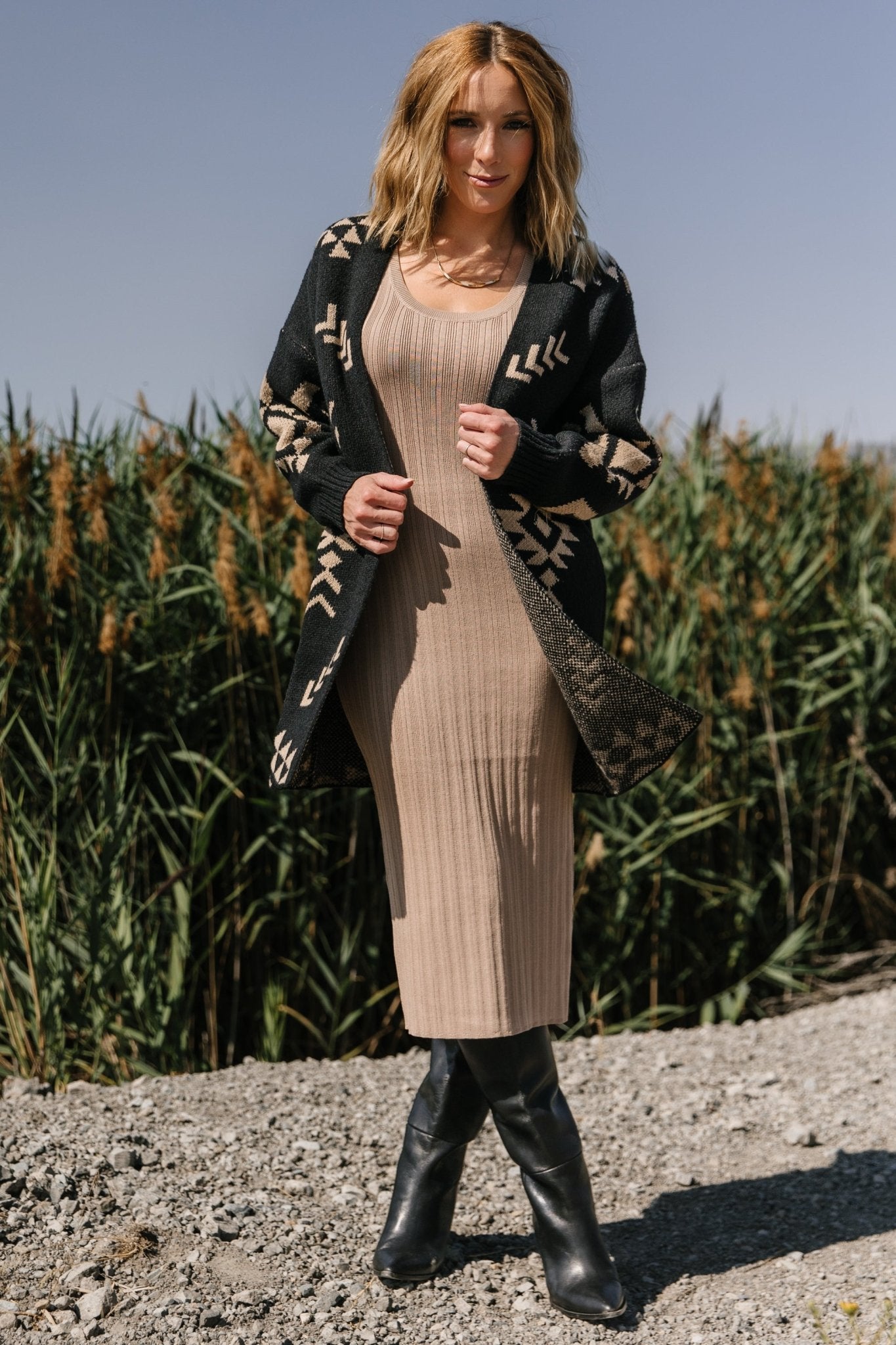 Hays Oversized Cardigan | Black + Tan - Image 4
