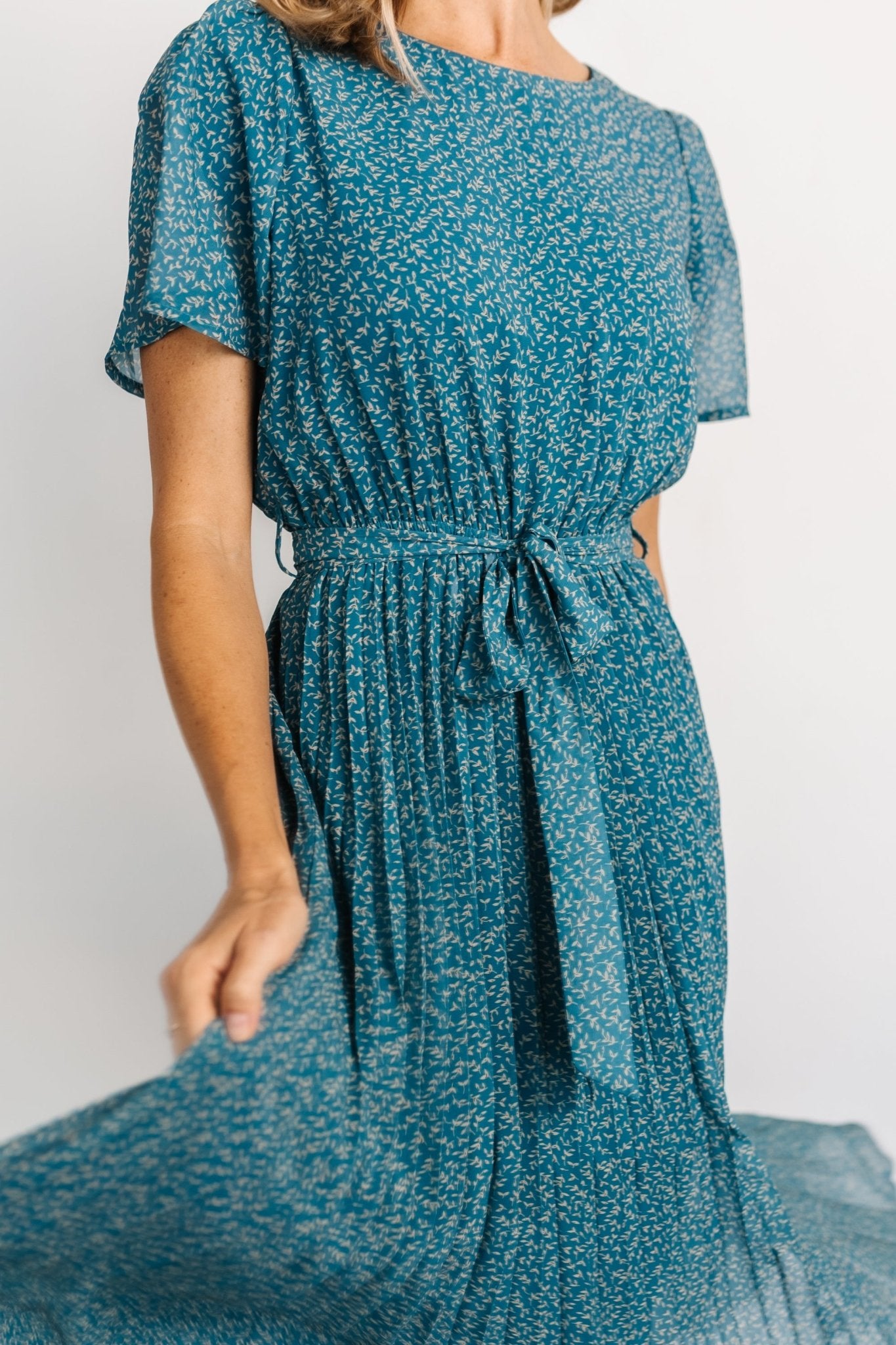 Prim Pleated Dress | Persian Blue Print - Image 3