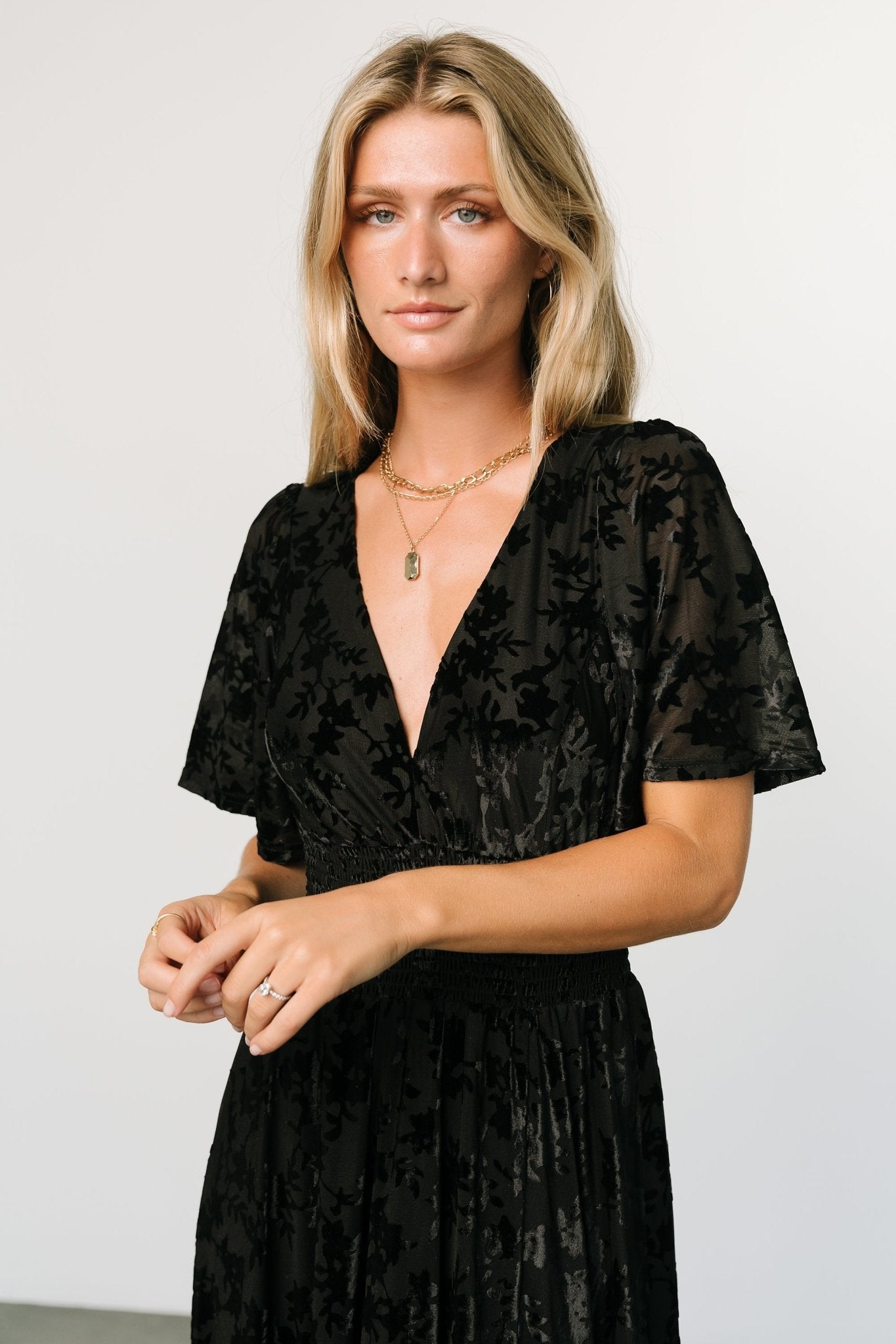 Veronica Velvet Maxi Dress | Black - Image 3